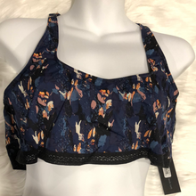 Load image into Gallery viewer, Tavik+ Evan Scoop Neck Flutter Top with Crochet Detail Floral Camo Size Medium