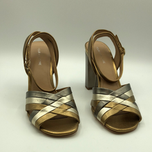 Load image into Gallery viewer, Pour la Victoire Hadleynl Gold 710 Nappa Leather Size 7 M