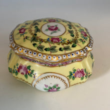 Load image into Gallery viewer, Limoges trinket box
