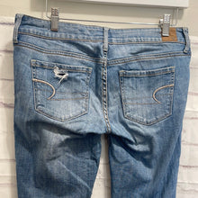 Load image into Gallery viewer, American Eagle Size 6 Long Skinny Pants
