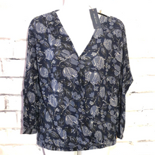Load image into Gallery viewer, Lucky Brand Blue Printed Long Sleeve Shirt Size Small
