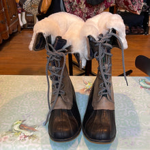Load image into Gallery viewer, Cloudwalkers Bedford Cold Weather Boots
