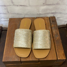 Load image into Gallery viewer, Soda Silver Sandals
