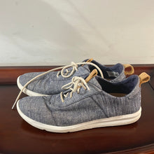 Load image into Gallery viewer, Toms Sneakers Size 9.5
