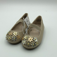 Load image into Gallery viewer, Girls Toddler Gold Dress Shoes with Flowers Size 4 Toddler
