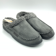 Load image into Gallery viewer, Fantiny Gray Memory Foam Slippers Size 9
