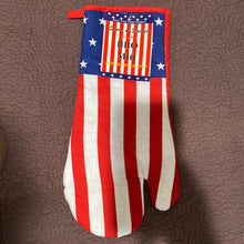 Load image into Gallery viewer, Oven Mitt Stars and Stripes
