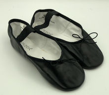 Load image into Gallery viewer, Capezio Daisy 205C BPK Ballet Black Dance Shoe Leather Size 6 W
