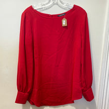 Load image into Gallery viewer, #102 Red Lands’ End Long Sleeve Shirt
