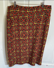 Load image into Gallery viewer, LulaRoe Skirt Size 2XL
