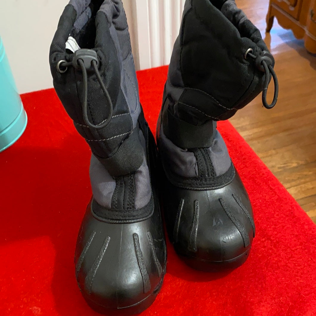 Kanmik boots kids size 3